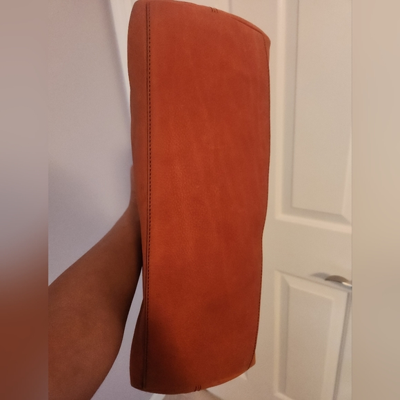 GUCCI SOHO NUBUCK RUST ORANGE CHAIN SHOULDER BAG - Picture 15 of 16